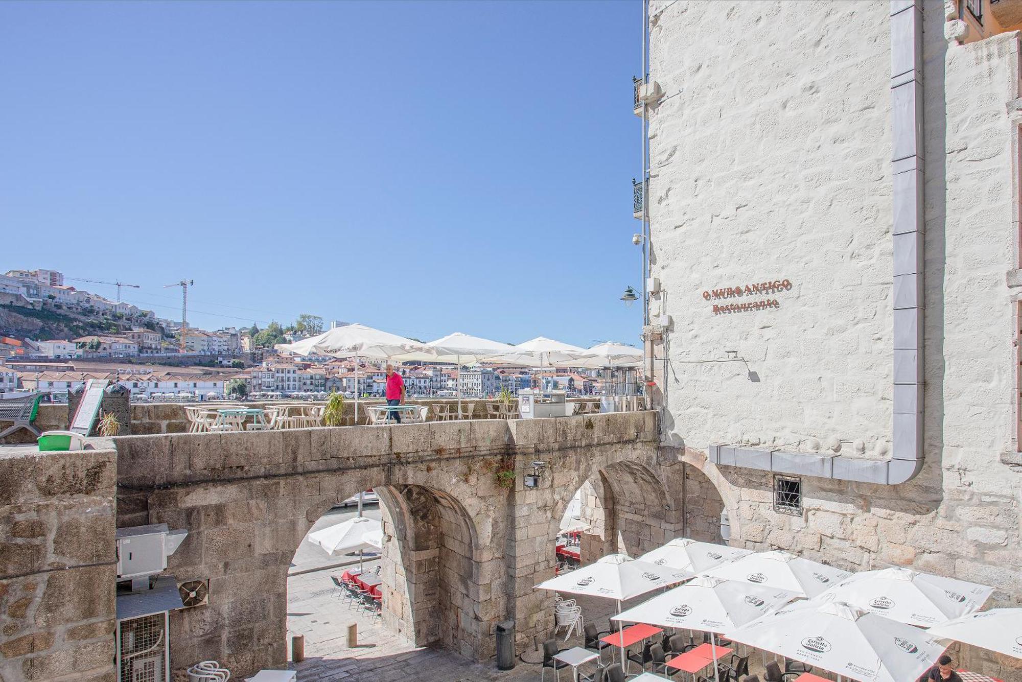 Liiiving In - Ribeira Riverside * Porto